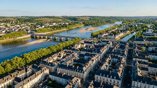 Vue aérienne — Indre-et-Loire — illustration, ne représente aucun établissement