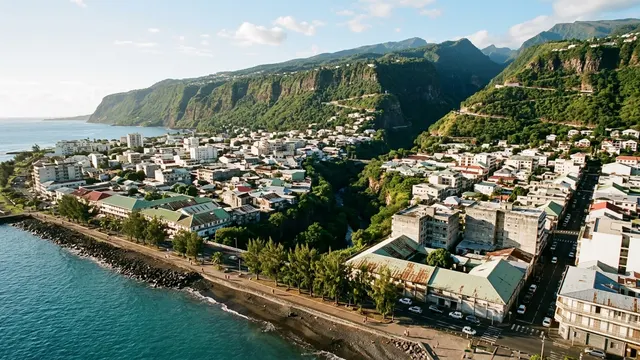 Vue aérienne — La Réunion — illustration, ne représente aucun établissement